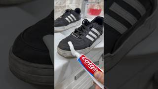 Ayakkabı Temizleme Hilesi  Shoes cleaning hack shorts cleaning shoescleaning lifehack hometips [upl. by Denbrook]