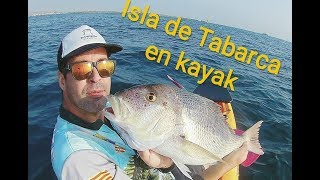 PESCA EN KAYAK vid 10  A Tabarca en kayak y pesca de calamares y denton [upl. by Yelreveb]