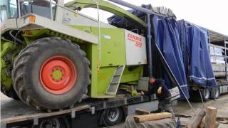 Chargement dune ensileuse Claas 820 sur une remorque bachée direction la Pologne 2000 kms [upl. by Ireland]