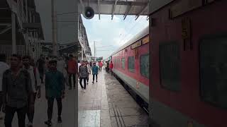 12834 Howrah Ahmedabad SF Express Announcementshorts railway [upl. by Lidia]