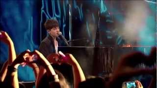 Greyson Chance  Waiting Outside The Lines Live at MTV Sessions [upl. by Jasen936]