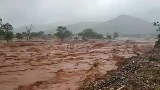 Dramatic footage of Cyclone Idai flooding in Zimbabwe [upl. by Katine]