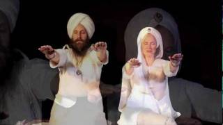 Release Fear and Become a Conscious Leader Instructions with Snatam Kaur amp Sopurkh Singh [upl. by Lucania]