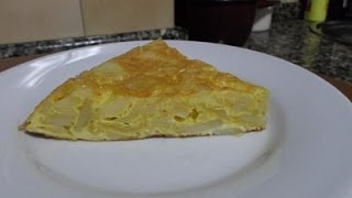 Tortilla de patata Española  Spanish potato omelet [upl. by Opalina108]