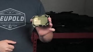 Trayvax Armored Summit Metal Wallet Review AWESOME Minimalist Wallet [upl. by Aneen736]