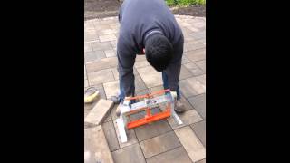 How to remove a paver slab quick and easy [upl. by Nirat]