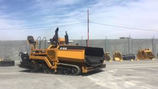 PAVIMENTADORA CATERPILLAR AP1055B [upl. by Albertine]