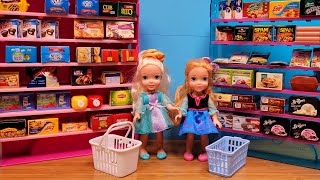 Color challenge  Elsa amp Anna toddlers  grocery store  shopping  Barbie [upl. by Kerns]