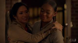 Black Lightning 4x04 Grace is in good healthgo back home ThunderGrace [upl. by Nwadrebma]