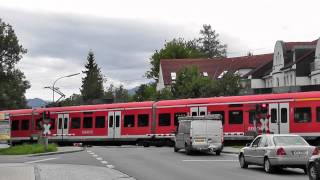 Bahnübergang quotRosenheimer Straßequot Bad Aibling  Halbschranken und seltene Lichtzeichen [upl. by Masson]