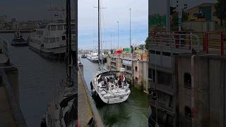 🛥️ Vlissingen Netherlands🇳🇱 Sluicebox TravelwithHugoF boatlock sluicebox sluice sluis [upl. by Eelitan513]