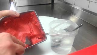 Faire des quenelles de glace  boule de sorbet [upl. by Vitek]