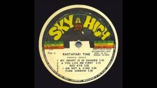 Errol Flabba Holt Rastafari Time 1975 07 Innocent man [upl. by Noraed]