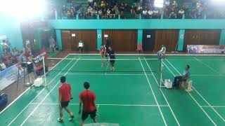 Kemeriahan Pemain Badminton Kampung dari pada Pemain SIRNAS [upl. by Liana976]