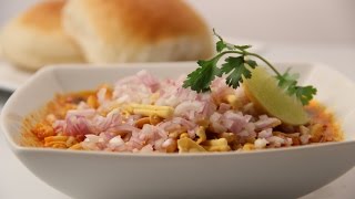 Missal Pav  Cooksmart  Sanjeev Kapoor Khazana [upl. by Morrell]