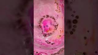 The Lush Wicked pink fizzes good with green bath bomb lush wicked lushwicked bathbomb fyp [upl. by Thanos]