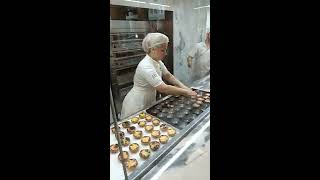 Pasteis de Nata Manteigaria Porto 葡萄牙 paper thin crust 葡萄牙蛋撻 撻皮薄到你唔信 一啲都唔油膩 比里斯本的名店還好 [upl. by Orren]