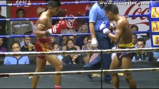 Muay Thai  Sangmanee vs Petchmorrakot  Rajadamnern Stadium 11th September 2014 Full Fight [upl. by Marcelia]