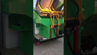 Trash Can Wheelie Bin Cleaning Equipment [upl. by Dowdell]