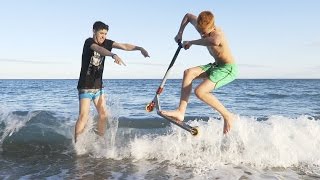 HACIENDO TRUCOS DE SCOOTER en la PLAYA con AGUA HELADA [upl. by Elva]