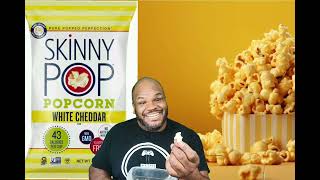 Skinny Pop White Cheddar Popcorn MalcolmRichmondVlog [upl. by Anhpad907]