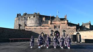 5 SCOTS quotBalaklavaquot  4 SCOTS quotThe Highlandersquot Edinburgh Castle Guard [upl. by Gene]