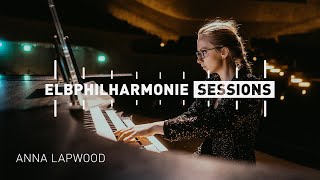 Anna Lapwood – Ludovico Einaudi »Experience«  Elbphilharmonie Sessions [upl. by Nivlad]