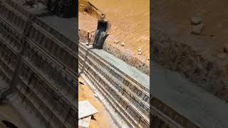 Cement retainingwall pouring process [upl. by Narcho]