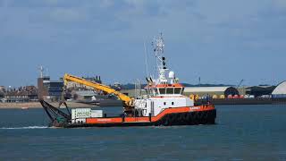 SHOALBUSTER BARNEY PLOUGH DREDGING ON THE RIVER ORWELL SD 480p [upl. by Aneehta389]