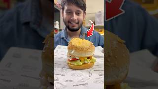 Praveen special burger bna cheese overloaded burger tamannapraveenvlogs [upl. by Ulu]