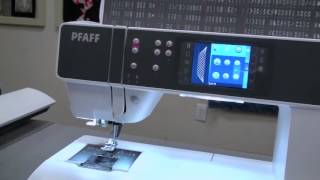 Pfaff Creative 30 Naaimachine [upl. by Dnalram689]