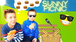 A walk and a burger 😆 familievlog video [upl. by Nnaitsirhc]