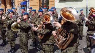 Orkiestra Wojskowa w Bydgoszczy gra na Dniu Flagi 02052017 [upl. by Htnicayh774]