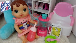 Feeding and changing baby alive abby baby alive videos [upl. by Nnyllatsyrc60]