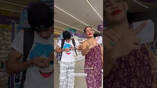 Ella no sabe de lo que se salva 🫣🤣 humor comedia shorts viral [upl. by Riggall]