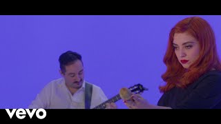 Mon Laferte  Se Me Va A Quemar El Corazón En Vivo [upl. by Odradlig]