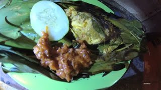 Jakarta Street Food 825 Chicken Stew 4K wrap in Pandan Leaf Pepes Ayam BR TiVi 5566 [upl. by Eduardo]