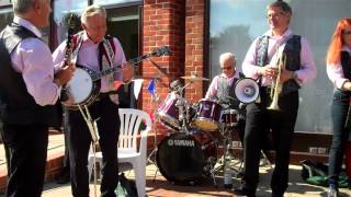 Le Marche Heathfield  The Sussex Stompers Jazz Band  Darktown Strutters Ball [upl. by Leanne]