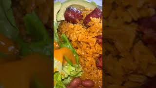 Locrio de longaniza 🍛😋video completo en YouTube [upl. by Milissent915]