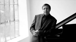 Mozart  Piano Concerto No 25 in C major K 503 Murray Perahia [upl. by Isaak]