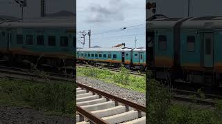 22498 Tiruchchirappalli  Shri Ganganagar Humsafar Express heading towards Surat indianrailways [upl. by Mancino]