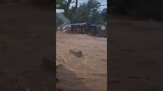 Banjir di lozi sorotan banjir semuaorang [upl. by Pulchia]