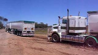 Kenworth SAR with 8V92 pulling out a bogged T650 Road Train [upl. by Whitten]