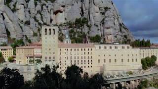 Klasztor Montserrat w Hiszpanii  chór chłopięcy Montserrat Monastery boys choir [upl. by Nylkcaj530]