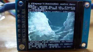 Raspbian lite とmplayerを使って13インチLCDで動画再生 [upl. by Nomzaj184]