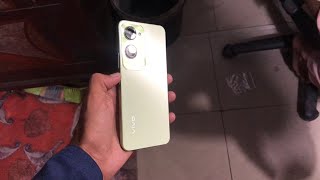 Vivo y18 green colour unboxing [upl. by Oiznun]