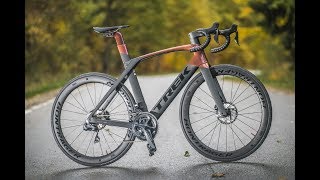 Test Trek Madone SLR 7 Disc 2019 [upl. by Assenej]