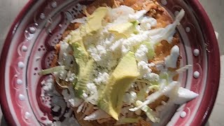 Tostadas de tinga [upl. by Nnairac]