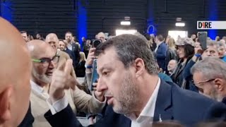 Salvini infastidito dalla musica «Mettete qualcosa di diverso questa è da ricovero» [upl. by Irbua]