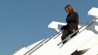 Kamala Harris lands in Johnstown Pennsylvania [upl. by Acnoib]